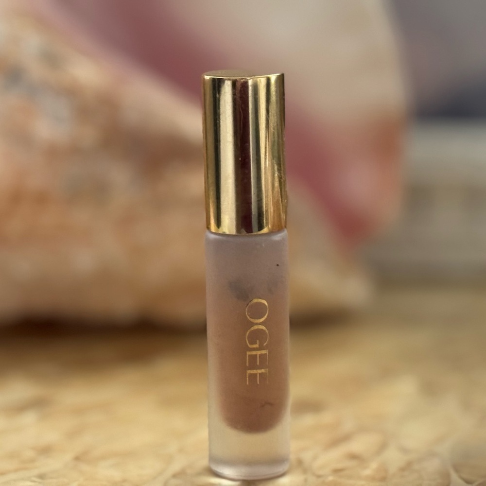 OGEE Complexion Perfecting Concealer in Willow